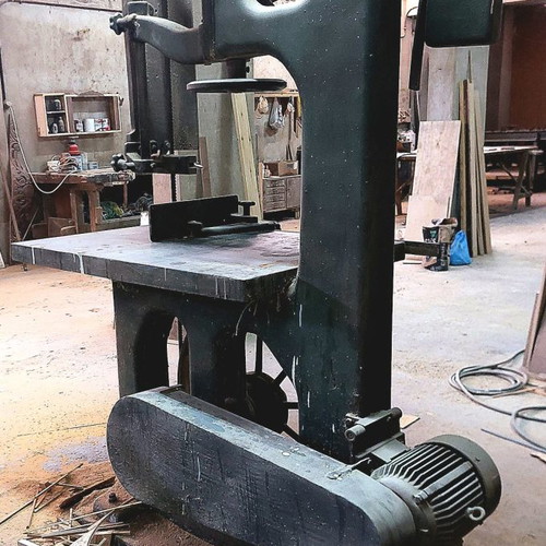 Band saw used 70mm, two threads, very good condition