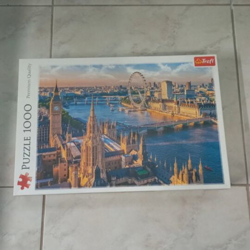 Puzzle 1000 pieces London like new