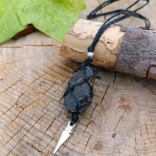Macrame necklace with smoky quartz new, handmade unisex