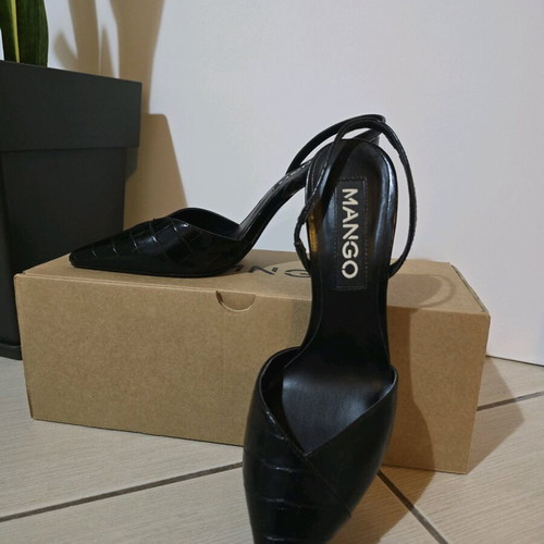 Black leather high heels mango