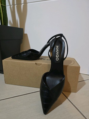 Black leather high heels mango
