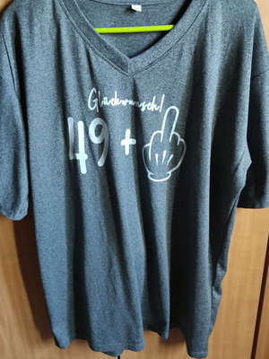 T shirt like new, gray, sizes XL and XXL