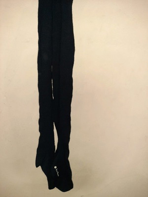 Black over-the-knee socks used, 68cm length
