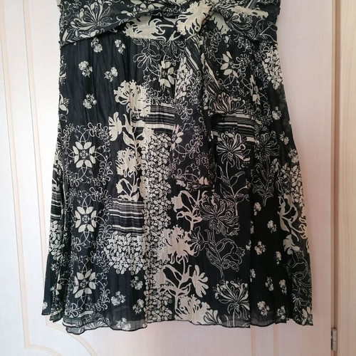 Lola cotton skirt M/L, new, black and white