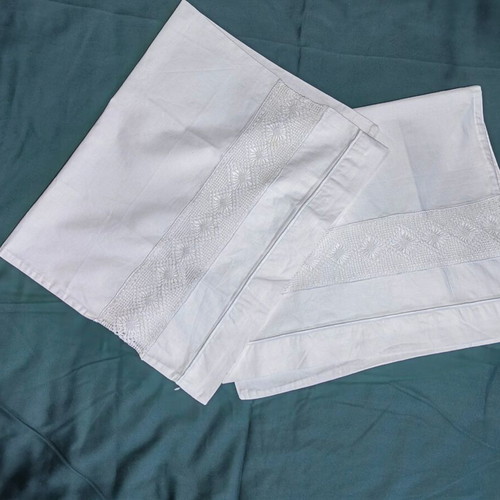 Set of 2 vintage 60s handmade cotton pillowcases like new
