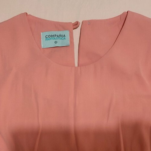 No M blouse like new