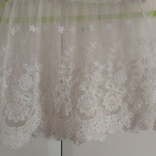 Strapless blouse with elastic like new, white cream
