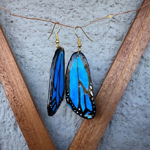 Handmade clay earrings butterfly wing shaped new, multicolored and gold