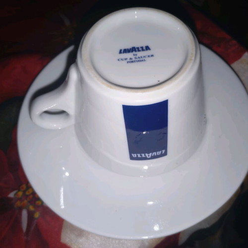 Αυθεντική κούπα εσπρέσο Lavazza σαν καινούργια με πιατάκι από ρουμανικό πορσελάνη Apulum