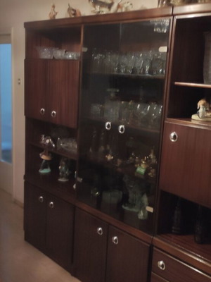 Solid wood screen in like new condition