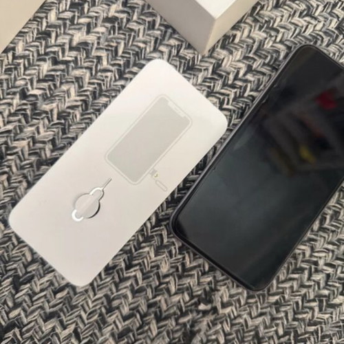 iPhone 11 like new with original box and accessories