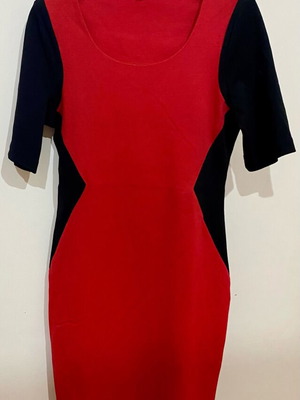 Peacocks Woman's Red Black Midi Dress Short Sleeved Size 14 Used
