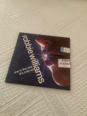 Robbie Williams She’s the One CD single used, rock