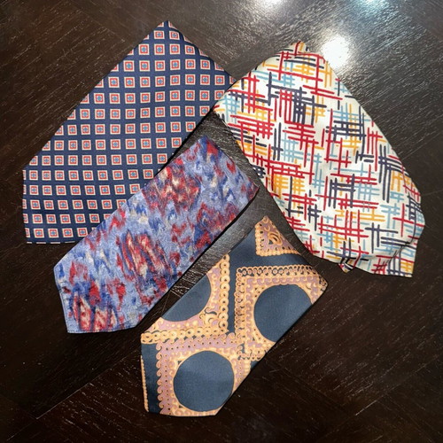 Set of 4 Men's Regular Width Ties with Retro and Geometric Designs like new