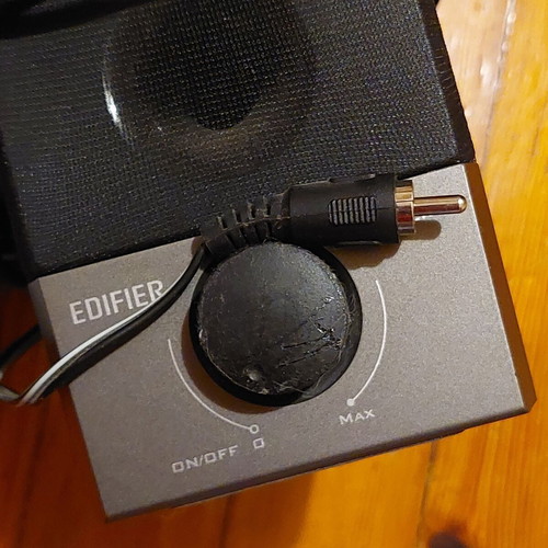 Edifier computer speakers used, USB powered with 3.5mm jack