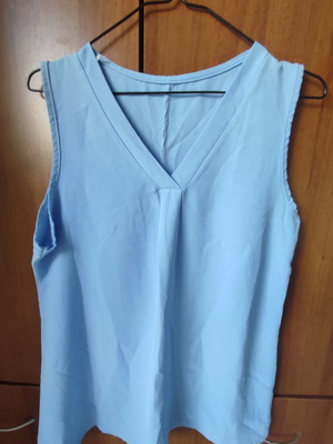 Blouse top size S like new, turquoise