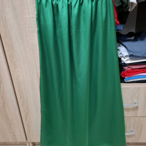 Satin maxi skirt like new, green, size S