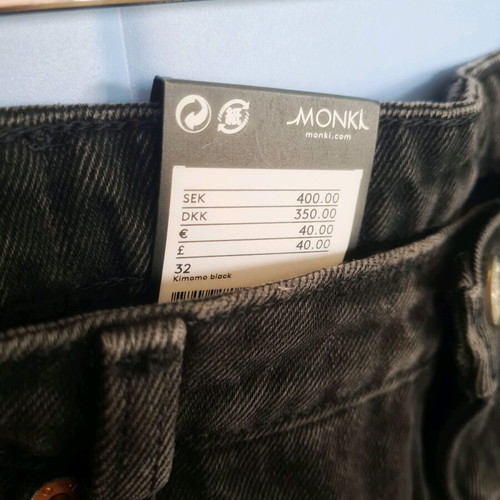 Monki high-waisted black jeans new, size M