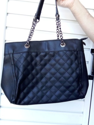 Handbag like new, black and silver