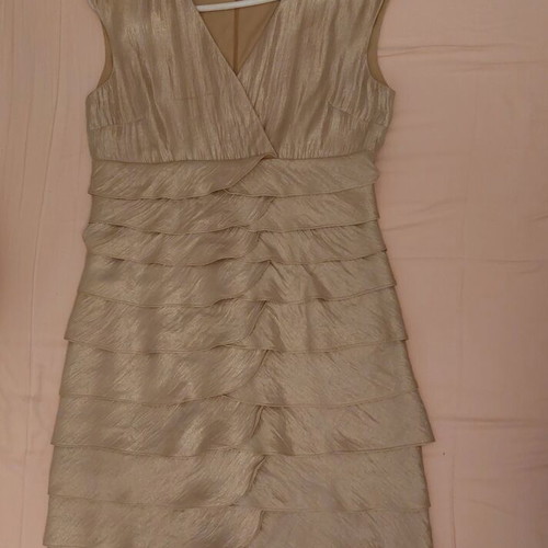 Evening dress sleeveless V-neck beige size L like new