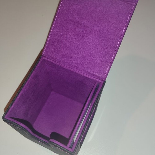 Magic the Gathering Commander Card Case new with top loader