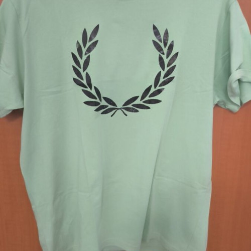 Fred Perry XL t-shirt used with some print cracks, green