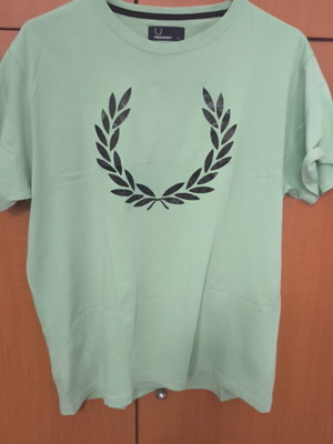 Fred Perry XL t-shirt used with some print cracks, green