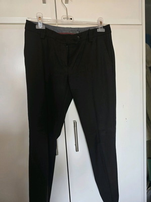 Black fabric pants straight fit size S used