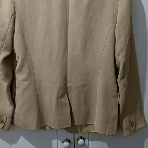 Fiorella beige jacket