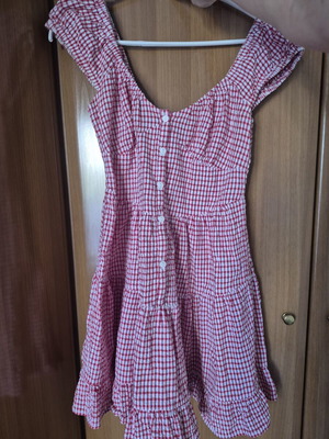 Primark dress new, fits small and medium, red and white