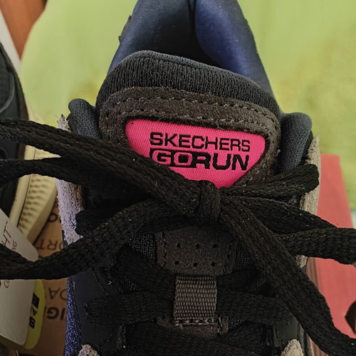 Skechers GO RUN Consistent 2.0 new women's athletic shoes size 38