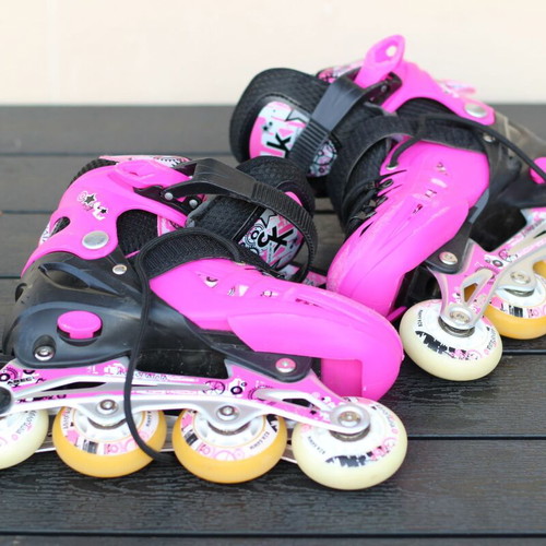 Athlopaidia adjustable inline rollers size 31–34 with carrying bag and protective gear