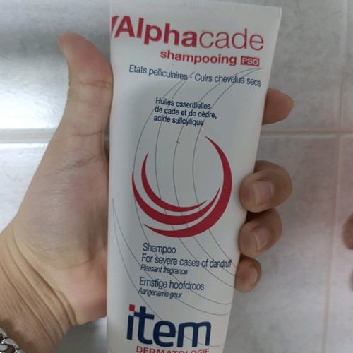 Alphacade shampoo for dandruff and seborrheic dermatitis like new