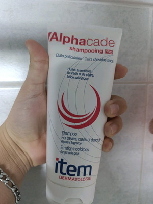 Alphacade shampoo for dandruff and seborrheic dermatitis like new