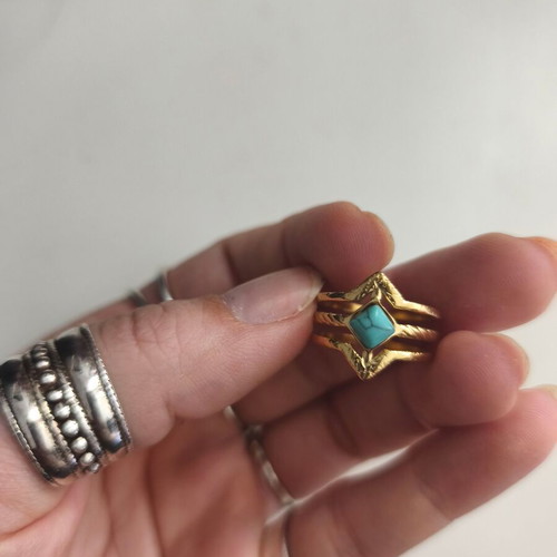 Ethnasia ring new, gold color