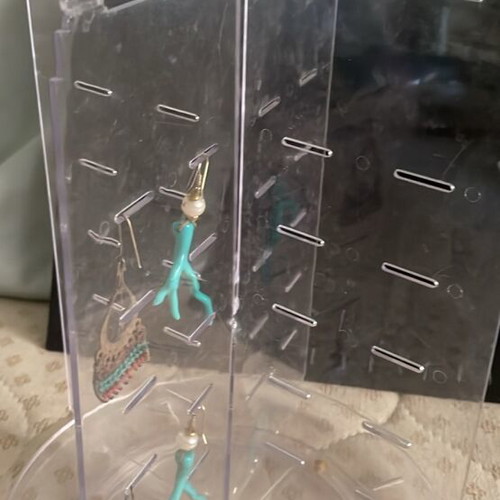 Plastic earring display stand, tall with 4 wings, rotating