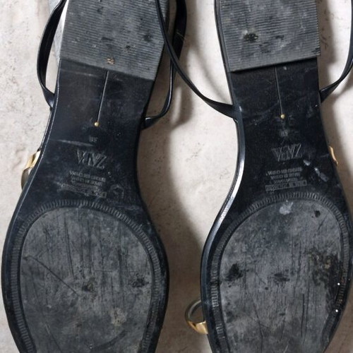 Zara flat sandals with thin straps and metallic detail, size 39