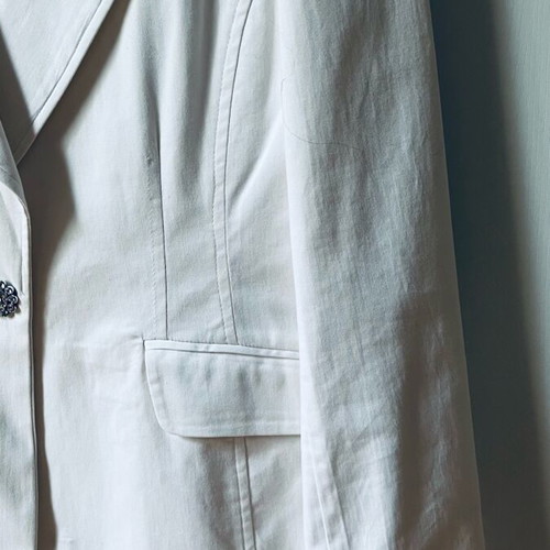 White jacket size M/L like new, cotton gabardine