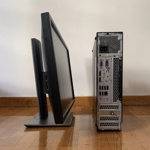 Desktop computer Lenovo 13AOD08 with Dell monitor like new, 8GB RAM, 238GB SSD