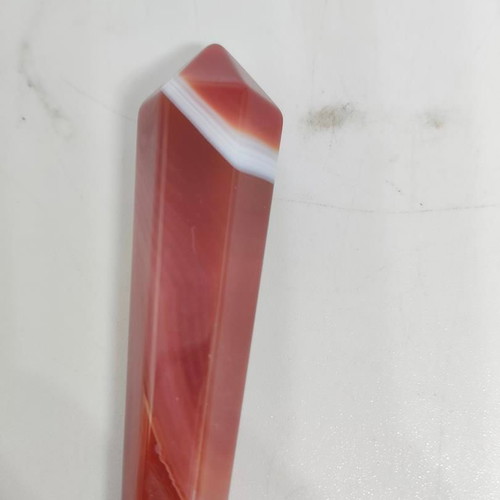 Agate (Sardonyx) Mineral Crystal Tower like new