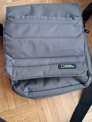 National Geographic shoulder bag like new, khaki