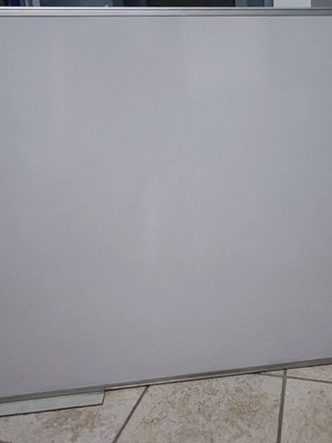 Whiteboard marker like new 90x120cm