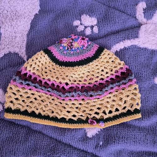 Handmade hat new, multicolor, size M