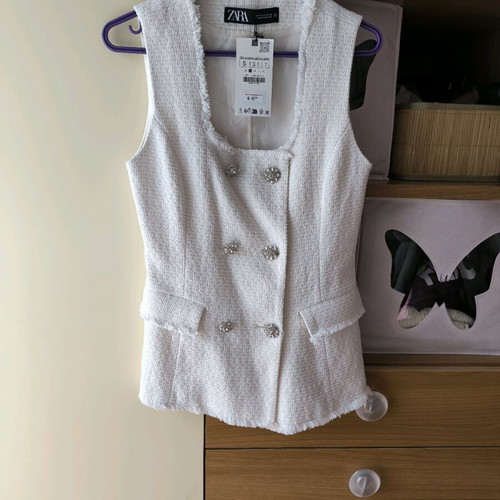 Zara long sleeveless vest with metallic thread, new, size S