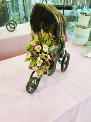Metal decorative bicycle new with flowers