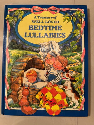 Book A Treasury Well Loved Bedtime Lullabies like new, English