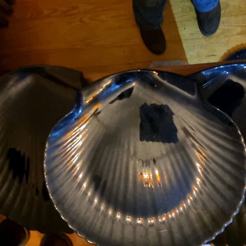 Serving plates like new, set of 3, black, shell shape