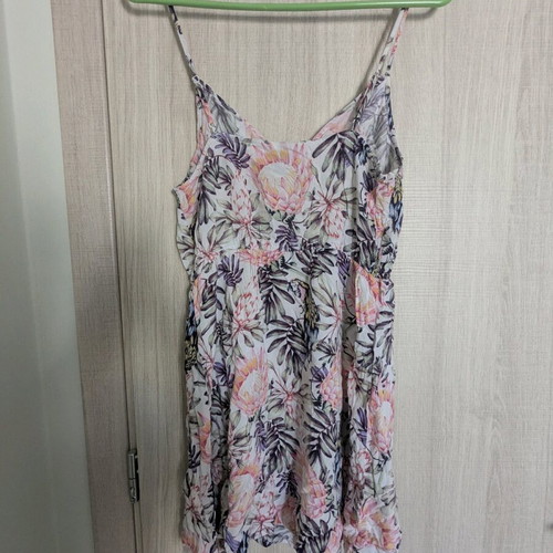 H&M short floral dress like new, pink multicolor, size L-M