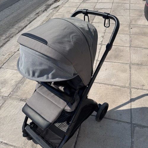 Inglesina Electa stroller set with egg seat, carrycot and rotating Isofix base like new