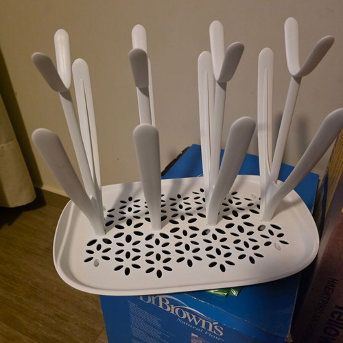 DrBrown's baby bottle sterilizer with Avenda bottle drainer, like new